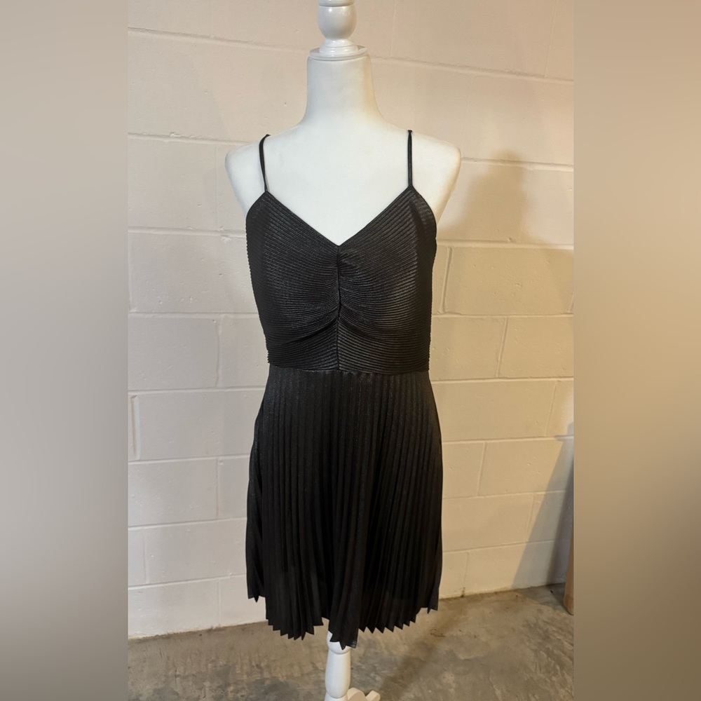 Express shiny gray dress size L with bow
NWOT